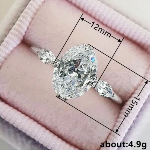 New Women’s 925 Silver Beautiful Oval Cut Diamond Ring - Picture 4 of 4